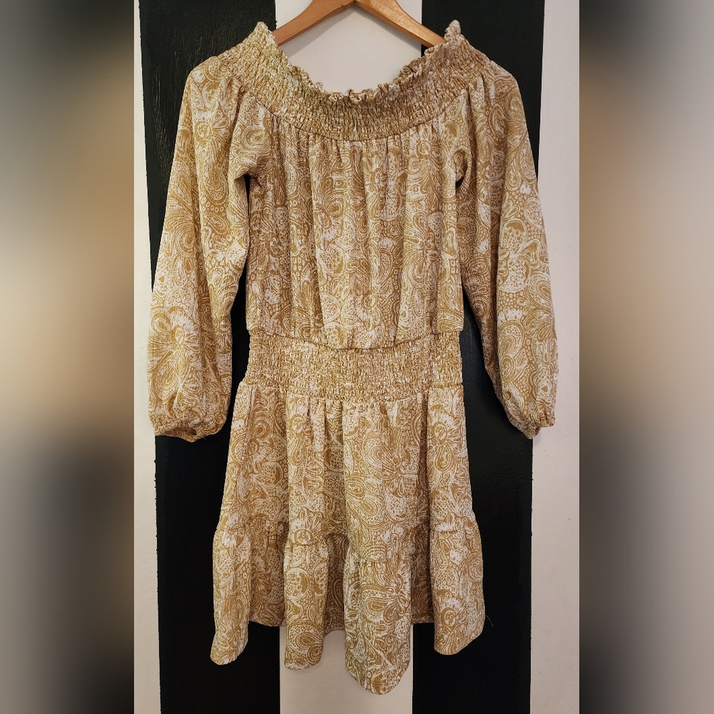 Michael Kors off the shoulder dress. Size Small.